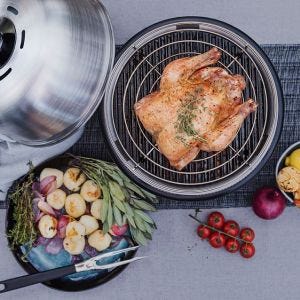 Cobb Premier+ w/Griddle & Roast Rack