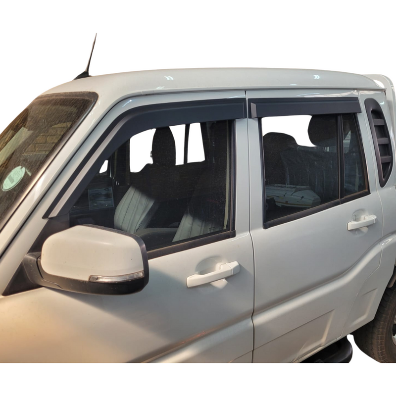 Mahindra Pik Up | Raptor Edition Windowshields