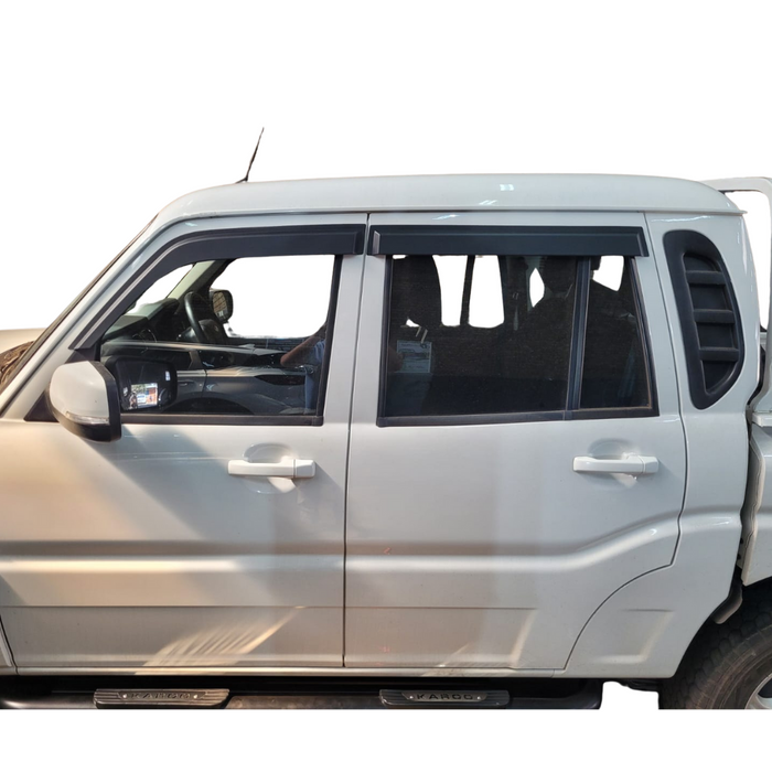 Mahindra Pik Up | Raptor Edition Windowshields