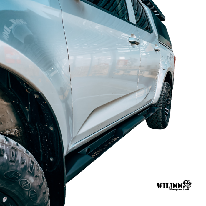 Wildog | Toyota Hilux 2005-2015 Warrior Rock Sliders
