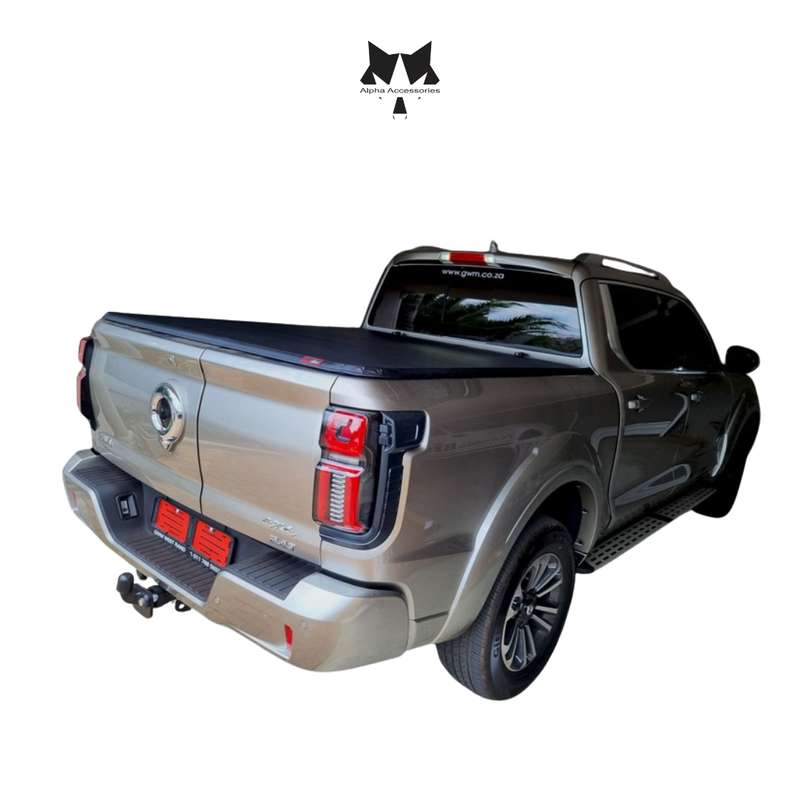 Tonneau King | GWM P500 D/C Tri-Fold Cover
