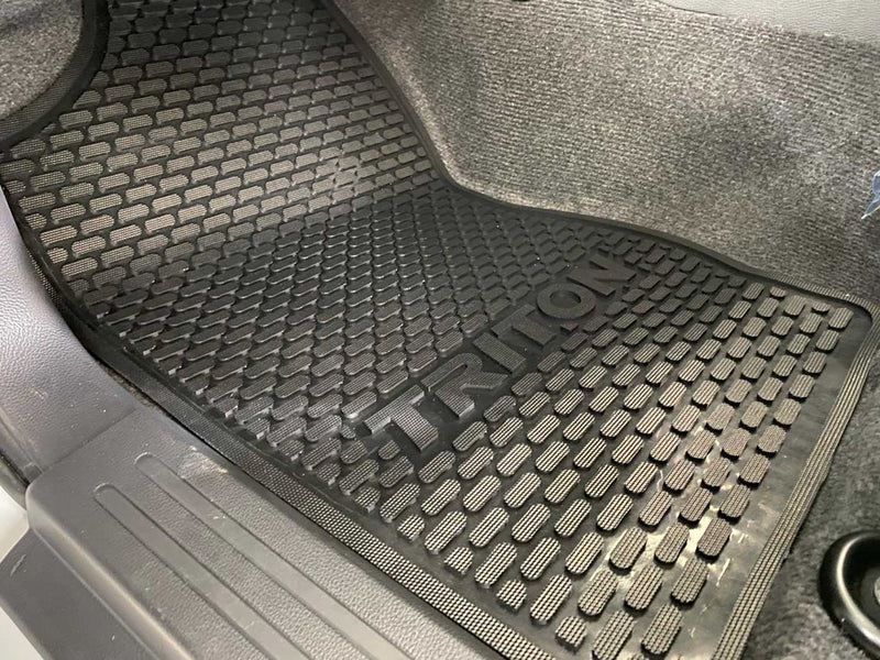 Addo | Mitsubishi Triton Interior Set