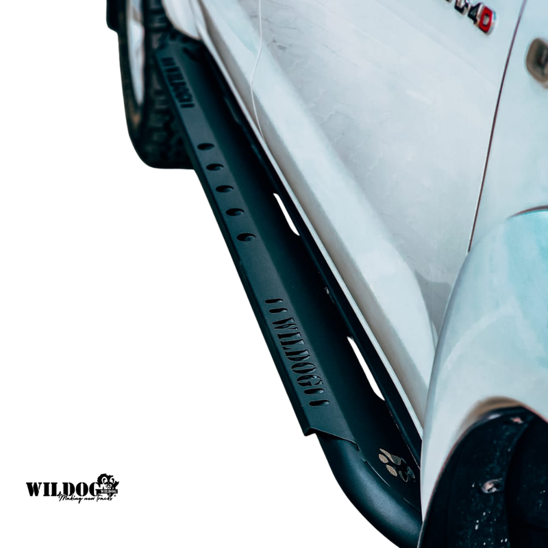 Wildog | Toyota Hilux 2005-2015 Rock Sliders