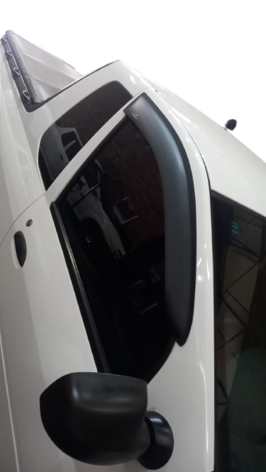 Nissan NP200 | Windowshields