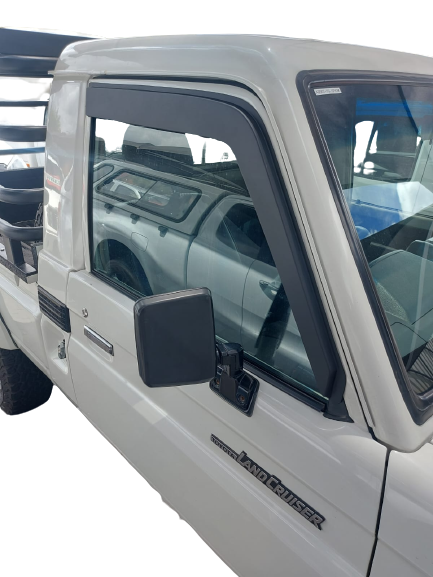 Toyota Land Cruiser Single Cab Windowshields
